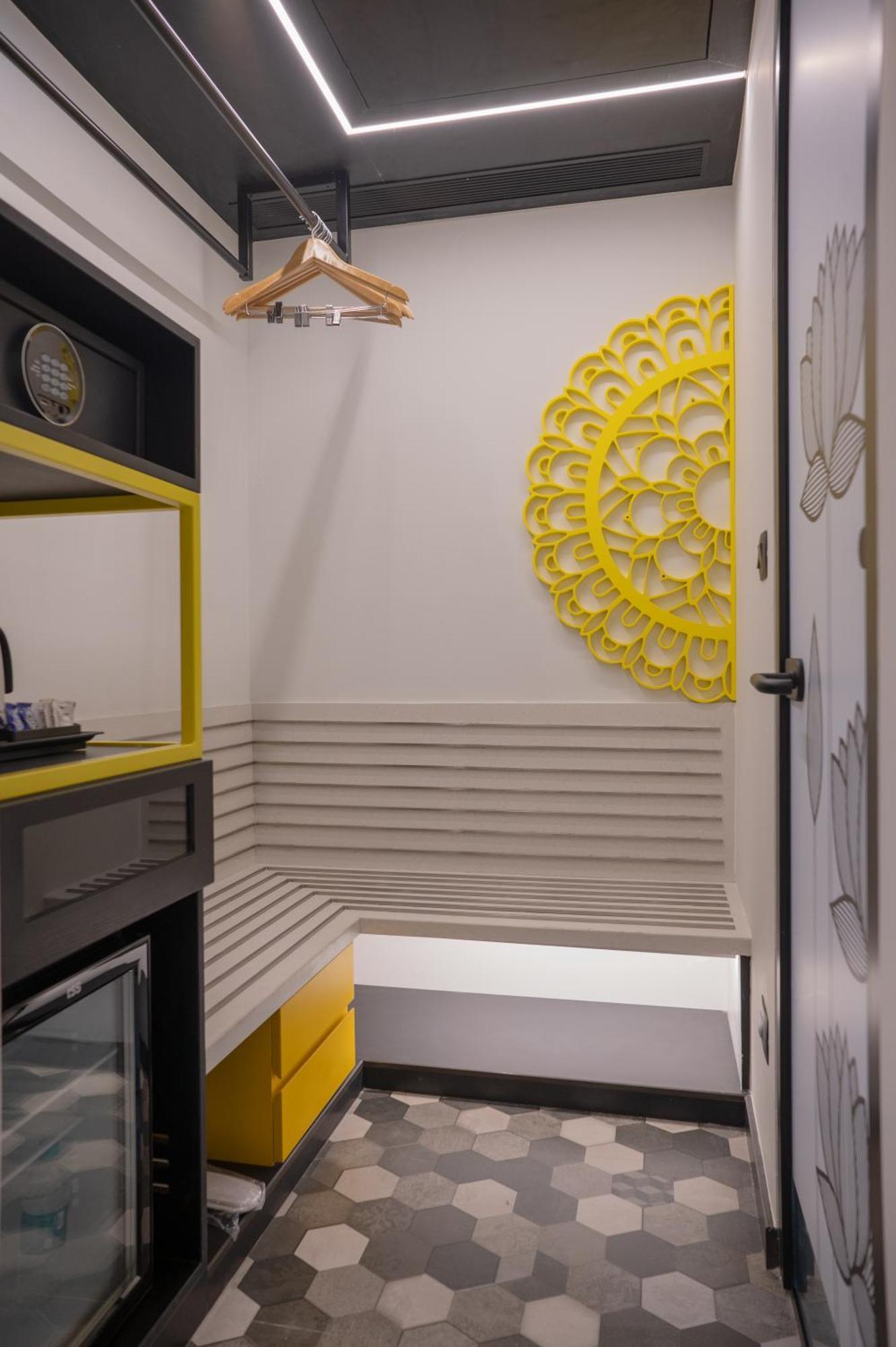 Zibe Luxe Kakinada By Grt Hotels מראה חיצוני תמונה
